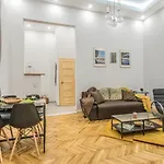 Apartamento Semmihome Semmelweis Street *