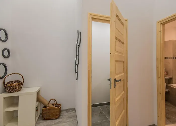 Semmihome Semmelweis Street *