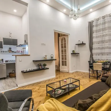 Semmihome Semmelweis Street Апартаменты Будапешт