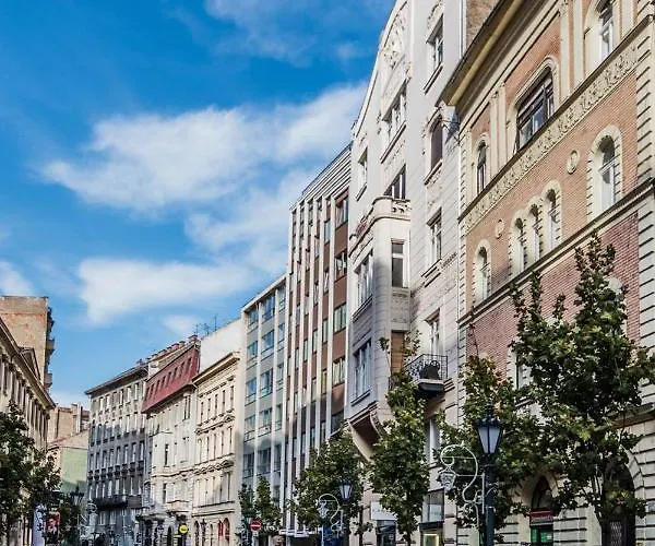 Semmihome Semmelweis Street * Budapesta