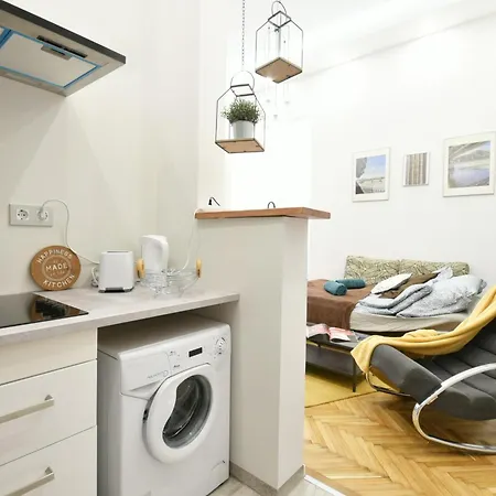 Semmihome Semmelweis Street 公寓 *